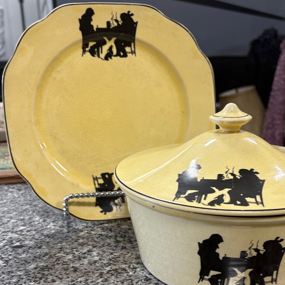 Pantry Bake in by Ware Crooksvilke Dish with Black Silhouette Design